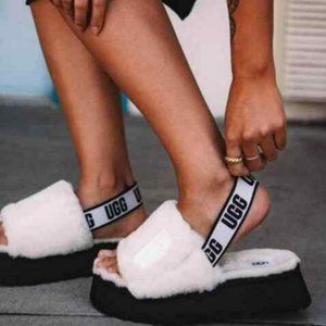 BRAND NEW ugg disco slide fur platform sandals